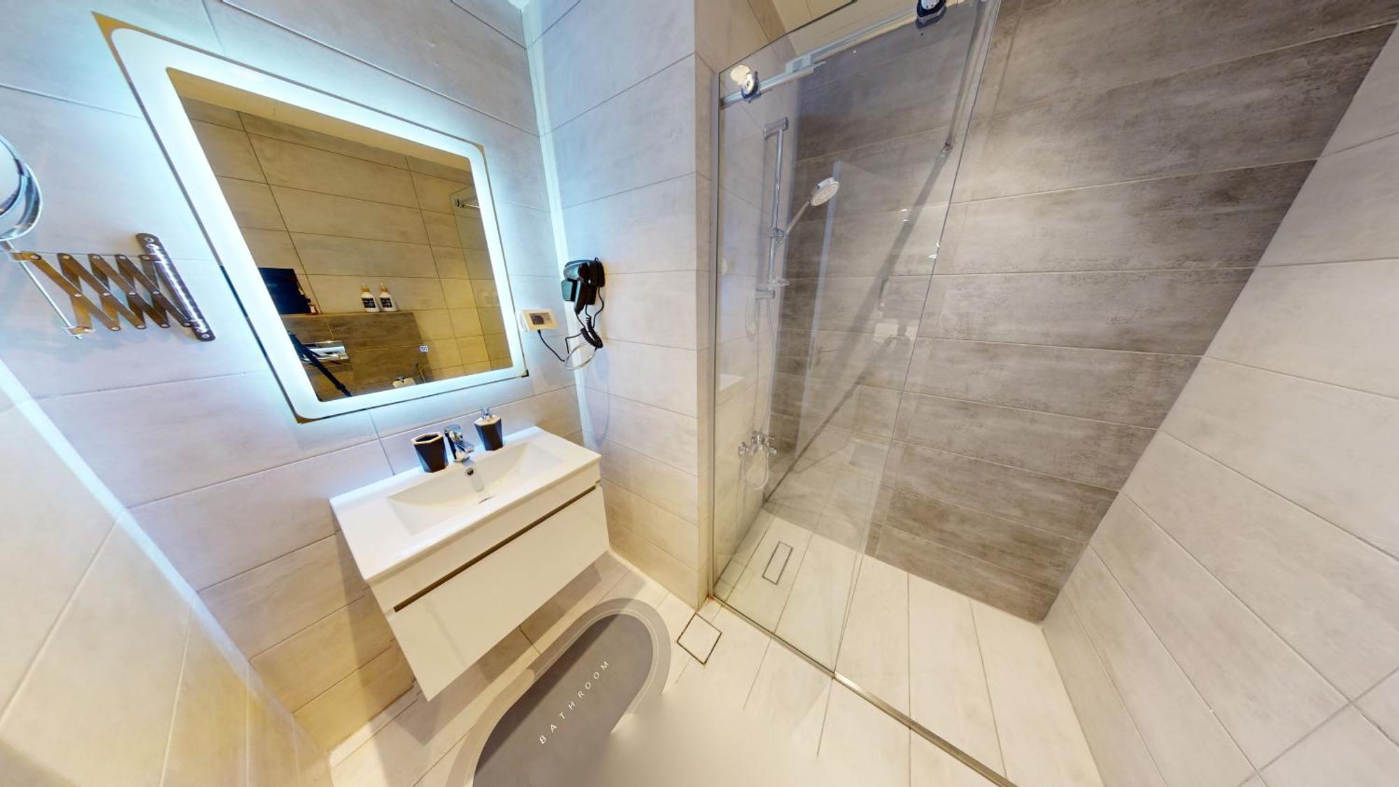 Al Fares Luxury Furnished Apartment-Damac Tower Dış mekan fotoğraf